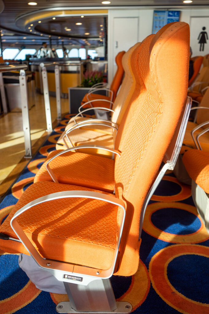 Foto Orange Sitze Fähre Teneriffa
